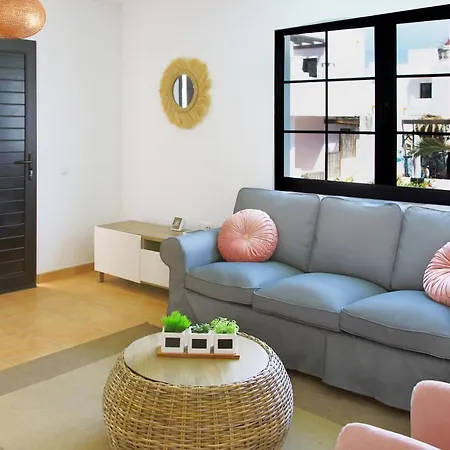 Surfers Paradise- Fiber Wifi, Private Pool, Garden& Bbq Corralejo