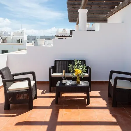 Villa Surfers Paradise- Fiber Wifi, Private Pool, Garden& Bbq *